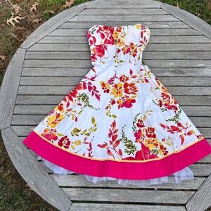 Stunning white & pink y2k strapless dress size 3‎ (xs